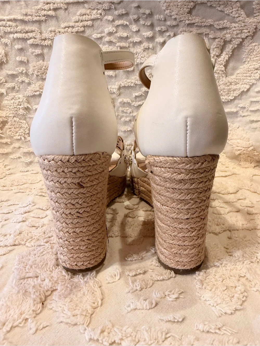 On 34th White Floral Scalloped Espadrille Wedge Sandals 675
